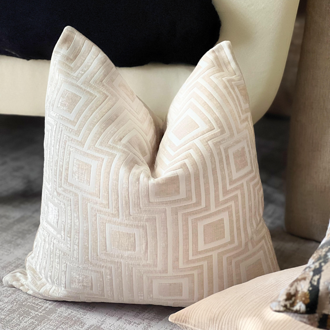 Akoya Maze lumbar pillow cover